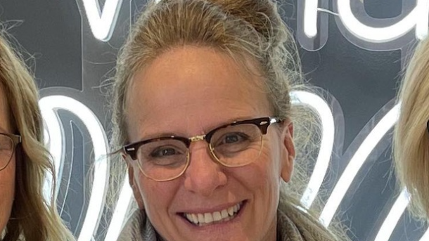 Cropped about me image zkhjh9