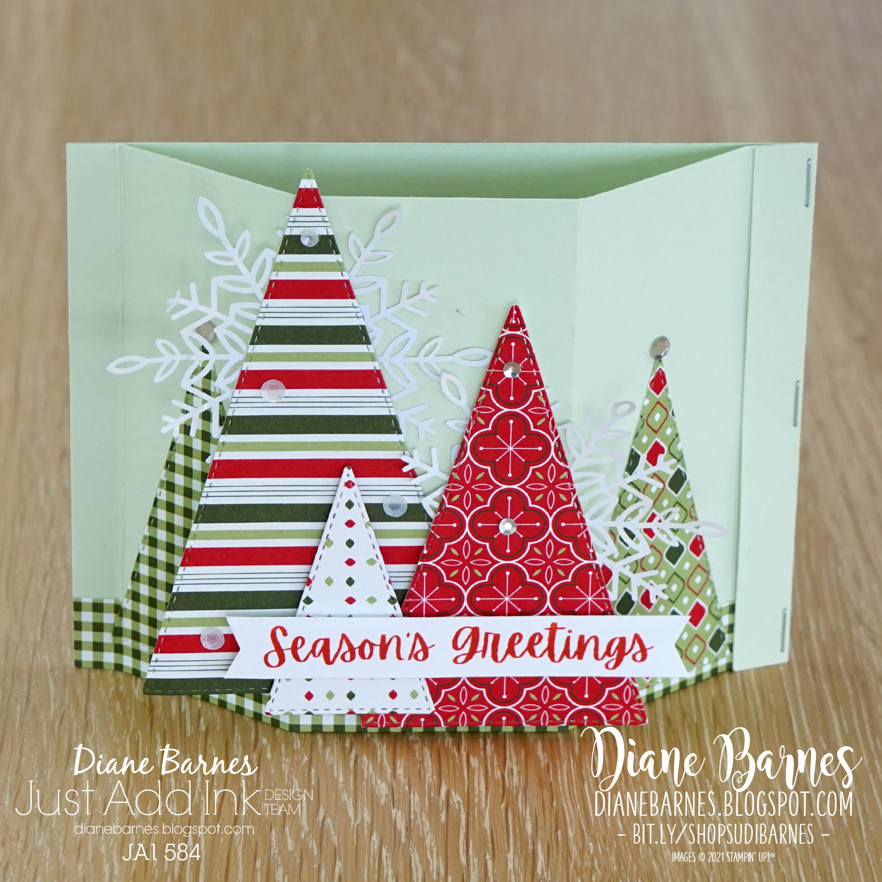211208 heartwarming hugs tree cathy m fold jai 584 2