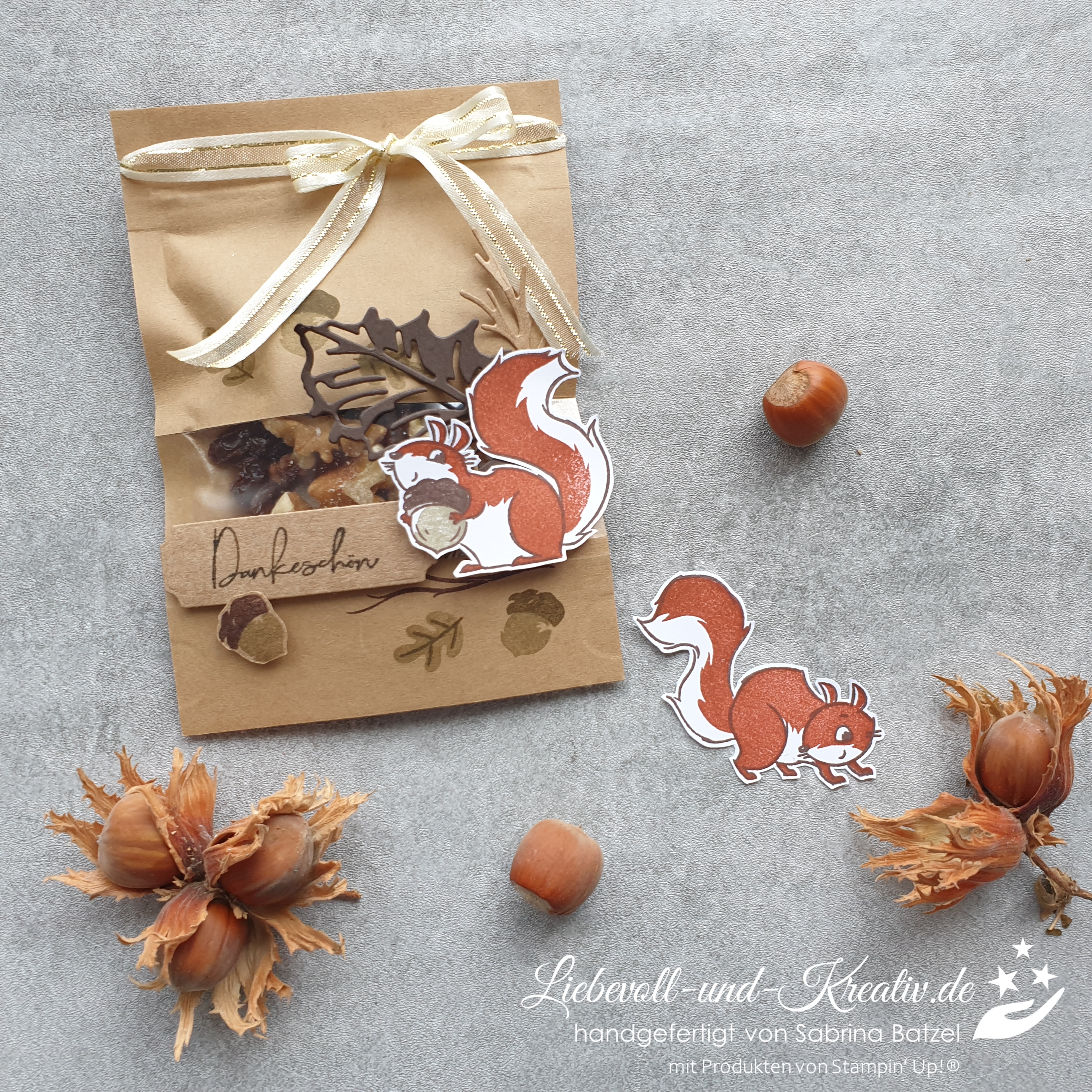 Herbstliche verpackung mit eichh%c3%b6rchen